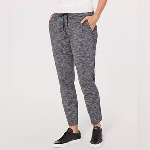 Lululemon On The Fly Pant Slack 7/8 Wee Are From Space Blk Fullux size 6